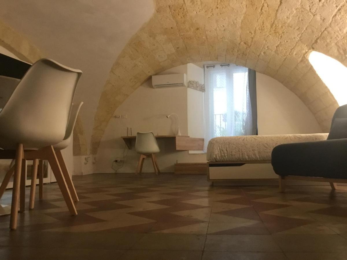 Flos Μπάρι Εξωτερικό φωτογραφία